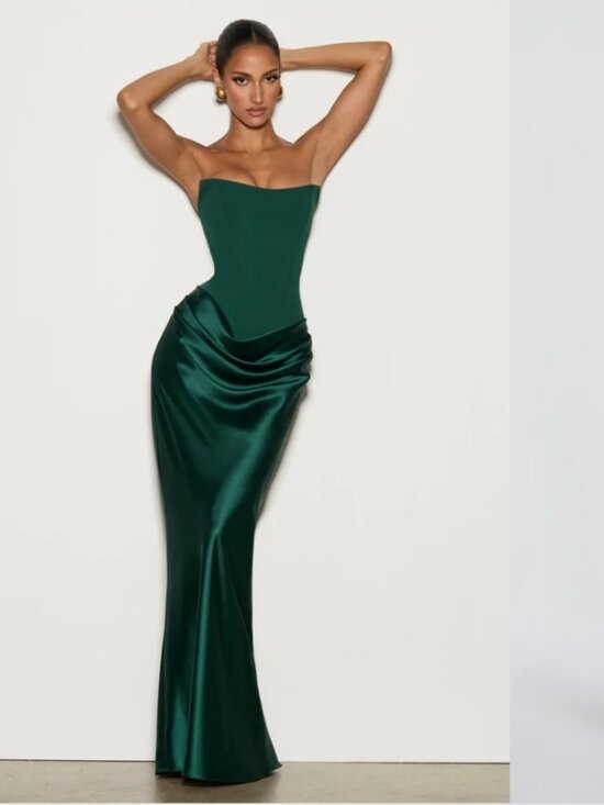 babyboo Dresses & Skirts - Babyboo Maggie Maxi Dress in Emerald